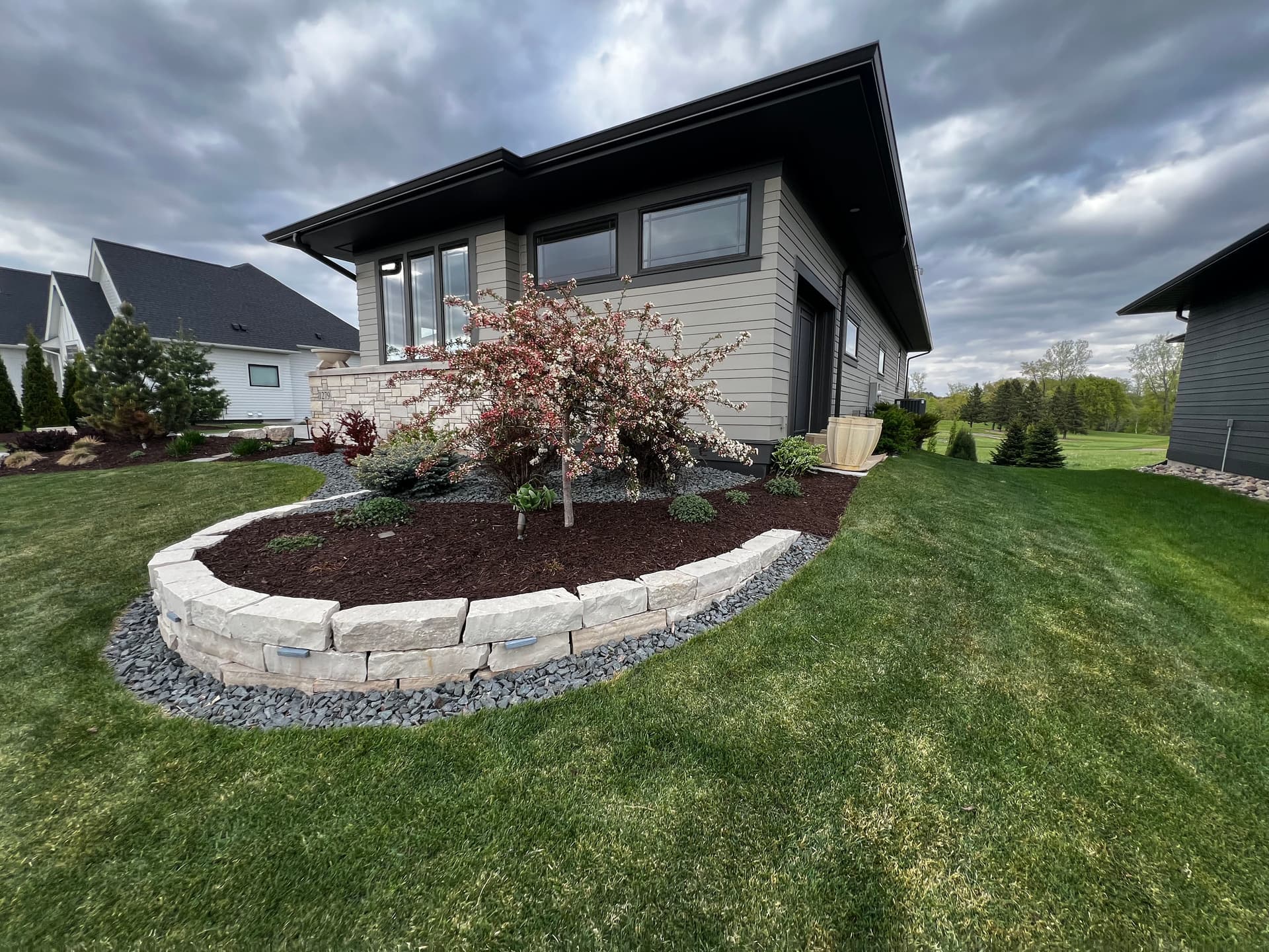 Gallery photos for Full Property Mulch Refresh with Premium Dark Brown and Specialty Finishes: Image #4