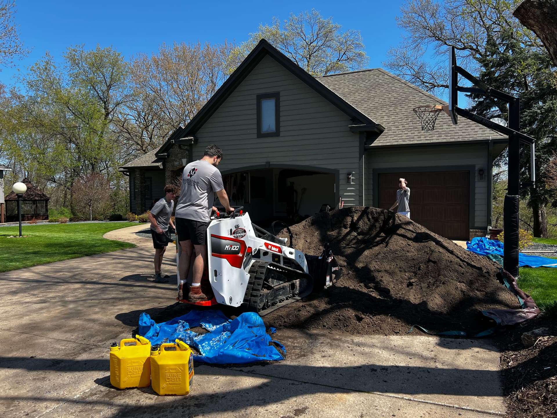 Gallery photos for Backyard Flooding Fixed With Regrading and Mulch Installation: Image #2