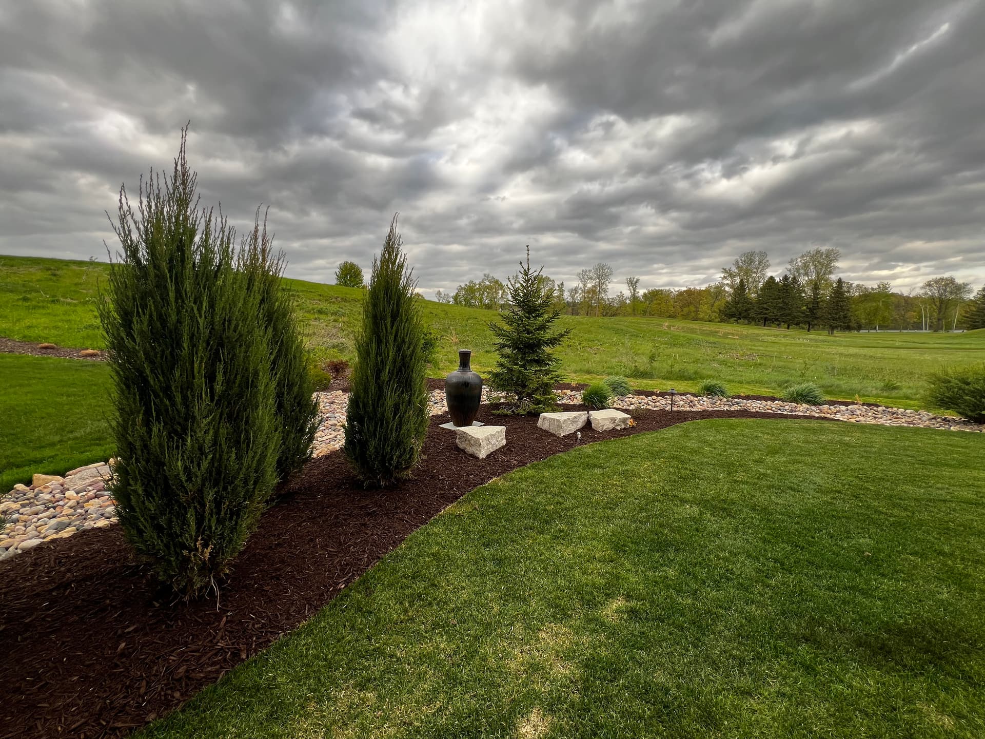 Gallery photos for Full Property Mulch Refresh with Premium Dark Brown and Specialty Finishes: Image #5