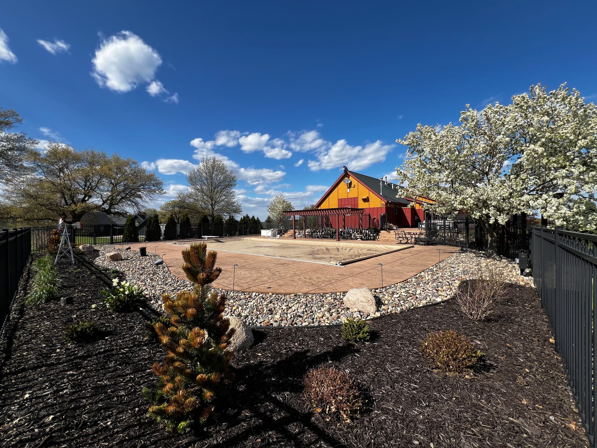 Estate Spring Cleanup That Makes the Whole Property Shine image