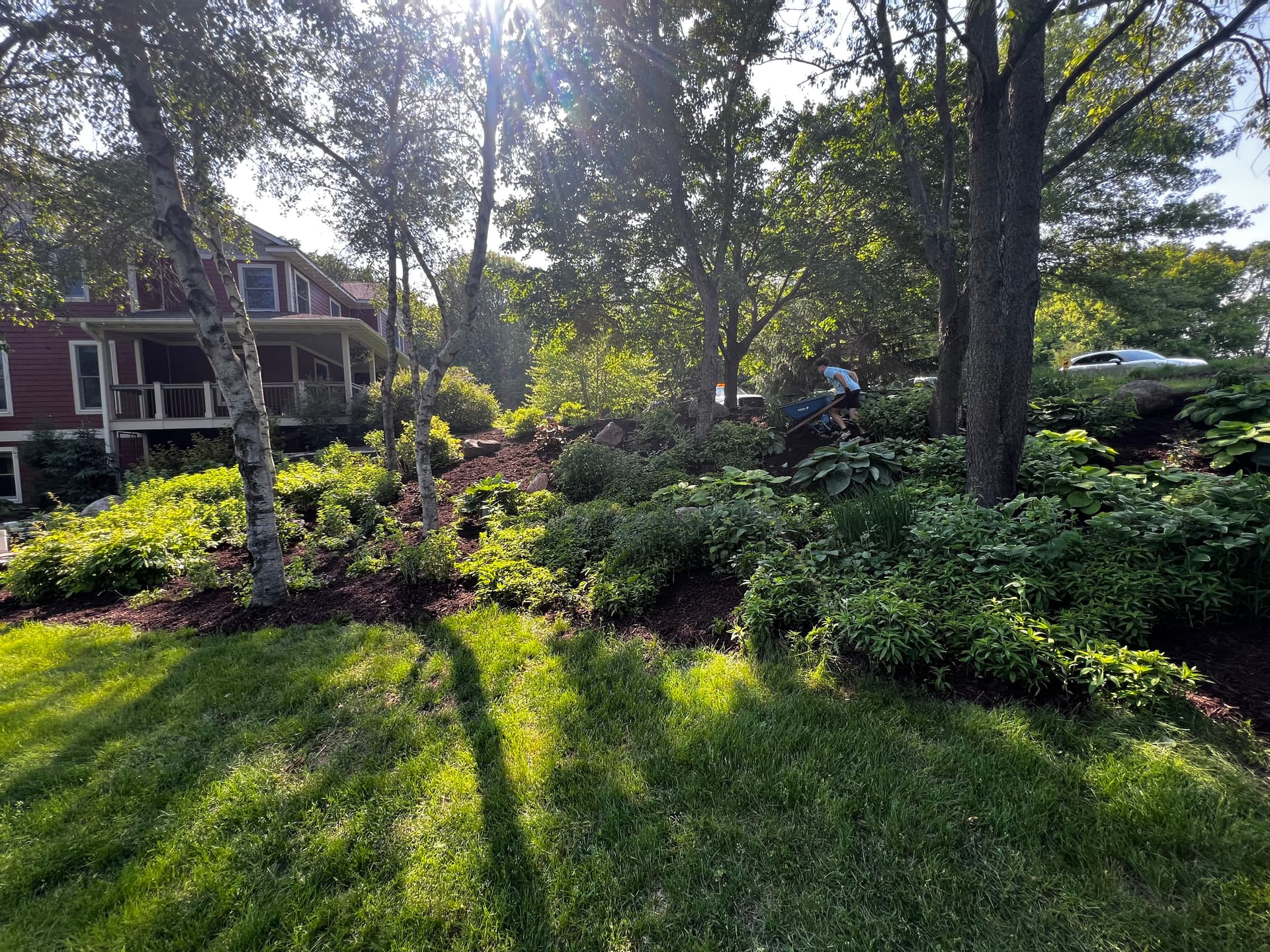 Gallery photos for Fresh Mulch Installation That Makes the Whole Property Pop: Image #2